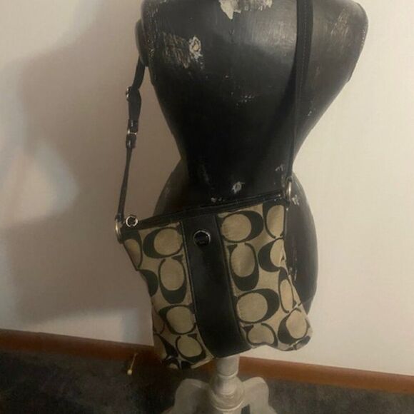 Coach 21905 Signature Black Stripe Crossbody bag - Picture 1 of 8
